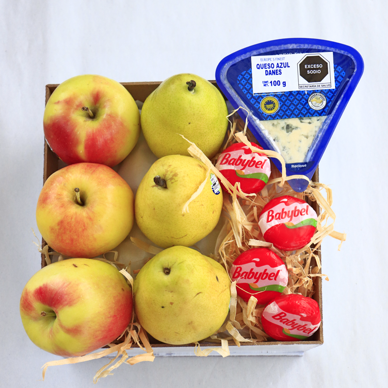 Regalo Especial con Fruta y Quesos