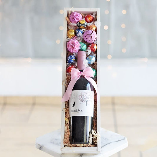 Regalo para Mamá con Vino tinto y Chocolates