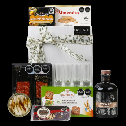 Christmas gift with Mezcal Creyente and gourmet products