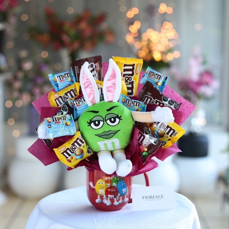 Candy Bouquet in a Mug with M&M´s