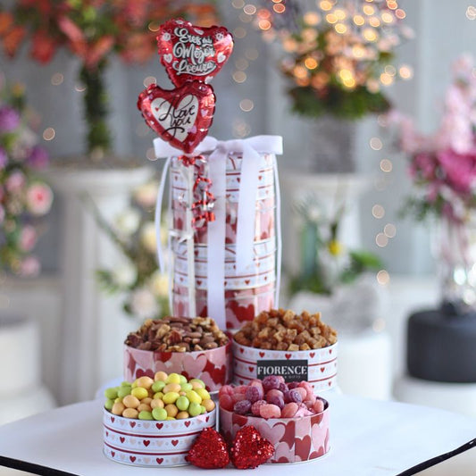 Sweet Gift Tower "I Love You" with Mixed Nuts