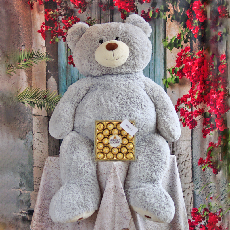 Oso de Peluche Gigante con Chocolates