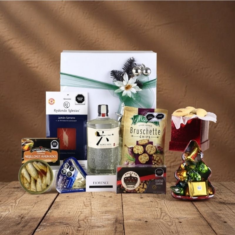 Roku Gin Deluxe Christmas Gift Box – Gourmet Spanish Selection