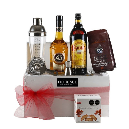 Cocktail set with liquors and more