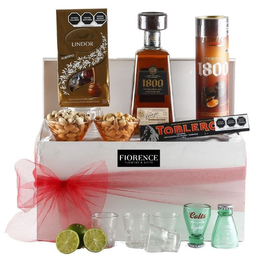 Spectacular gift with Tequila Añejo 1800, Chocolates and Snacks