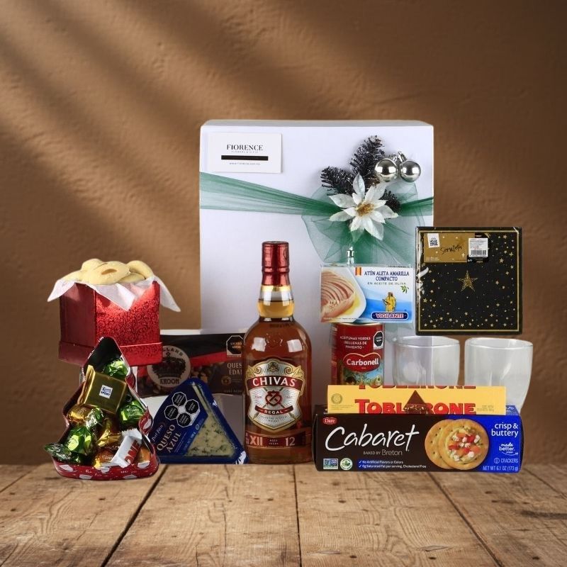 Caja de Regalo Navideña Chivas Regal 12 | Quesos & Snacks Gourmet