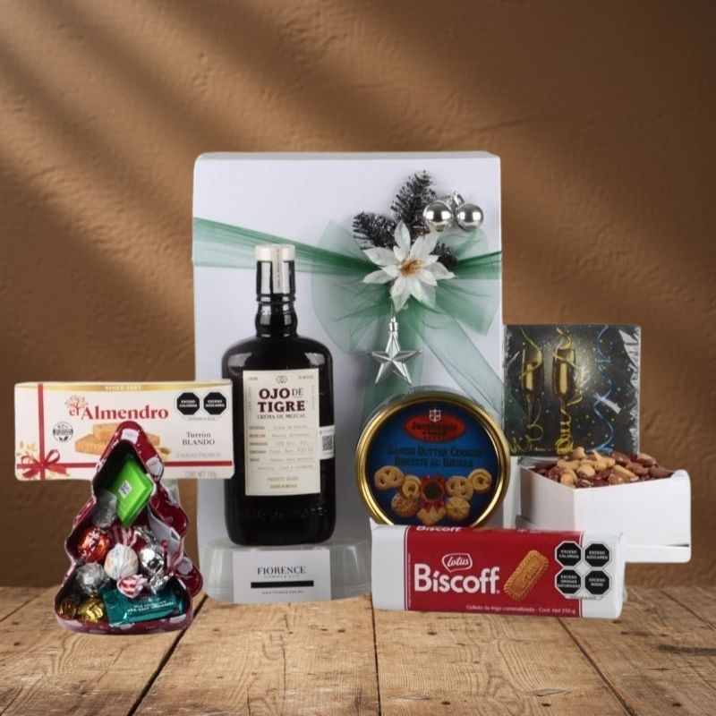 Caja Navideña de Lujo Mezcal Ojo de Tigre con Selección Dulce y Frutos Secos