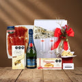 Christmas Gourmet Set "Champagne & Serrano" Luxury Gift Box: Moët & Chandon Nectar Imperial & Premium Pairing