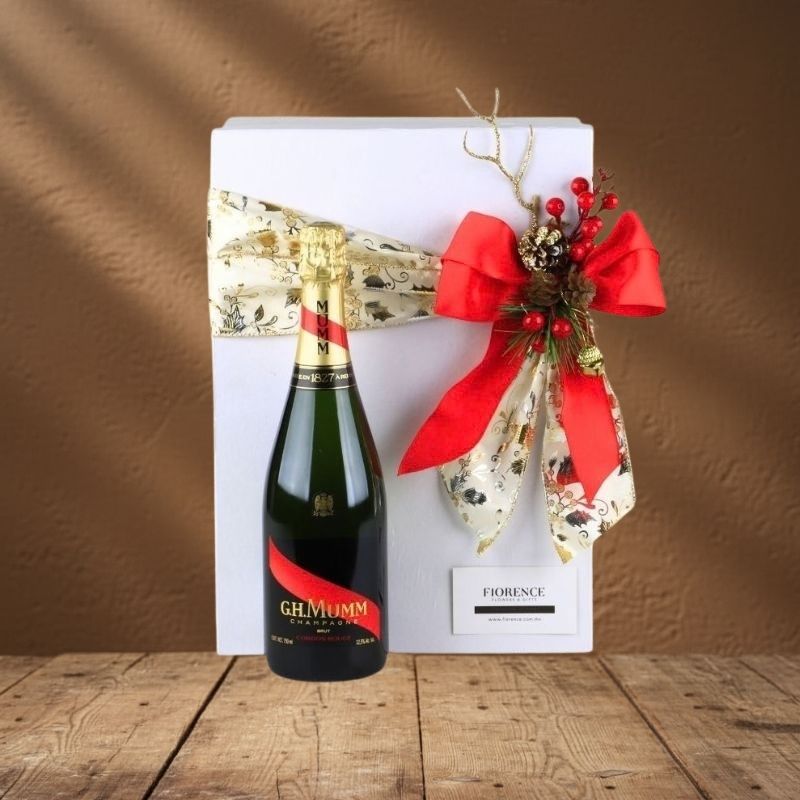 Christmas Gourmet Set "Champagne & Serrano" Luxury Gift Box: G.H. Mumm Brut & Premium Pairing