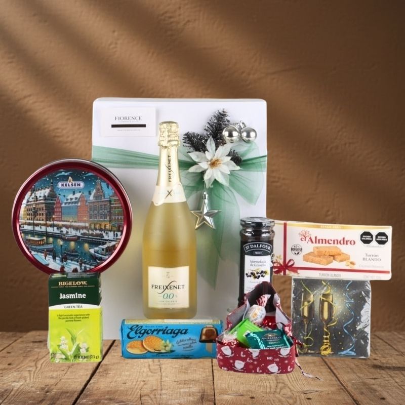 Caja Navideña de Lujo Sin Alcohol con Freixenet Blanco, Galletas, Té y Mermelada Gourmet