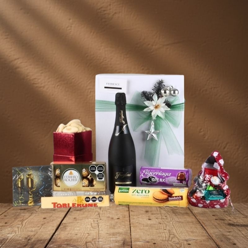 Caja de Regalo Navideño con Vino Blanco Espumoso Freixenet, Galletas y Chocolates