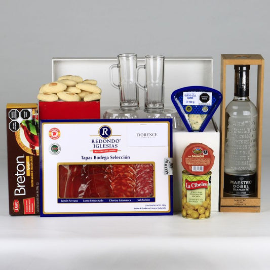 Regalo de Cumpleaños con Tequila y Variedad de Productos Gourmet
