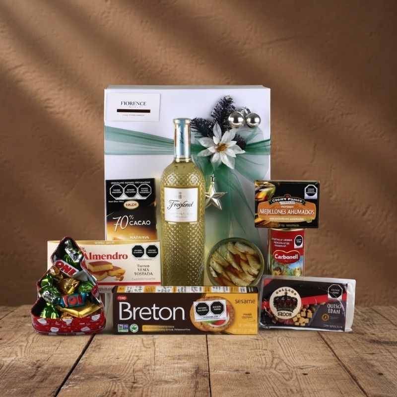 Freixenet Pinot Grigio Christmas Gift Box | Italian Wine & Gourmet