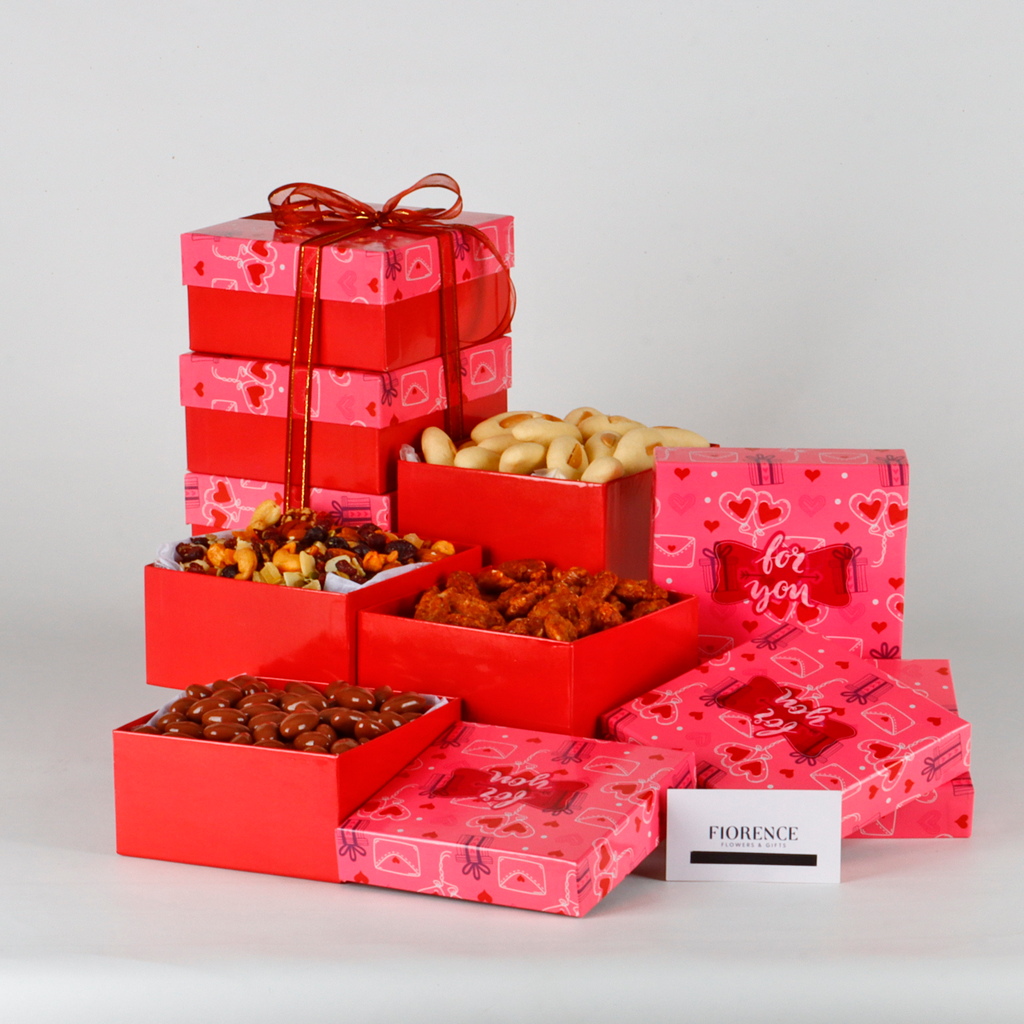 Torre de Regalo con Almendras cubiertas de Chocolate, Frutos Mixtos y Más