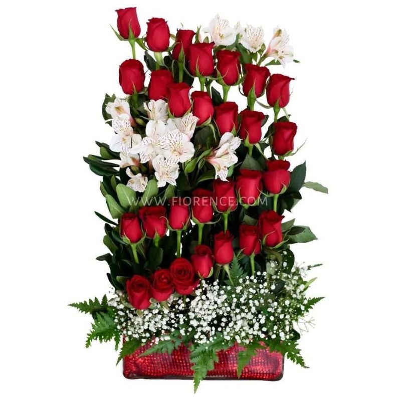 Romántico arreglo de 24 rosas rojas