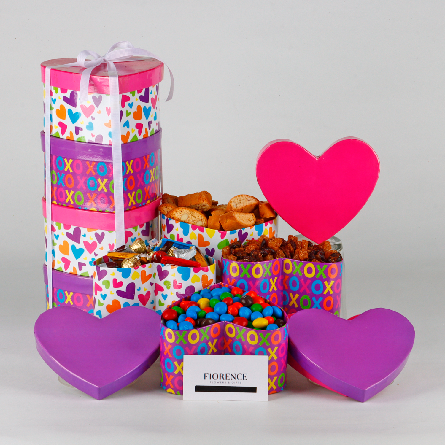 "I Love You" Tower Gift with biscottis, Hershey´s chocolates and more