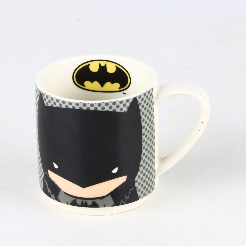 Candy Bouquet "Liga de la Justicia": Taza de Colección y Selección de 15 Dulces