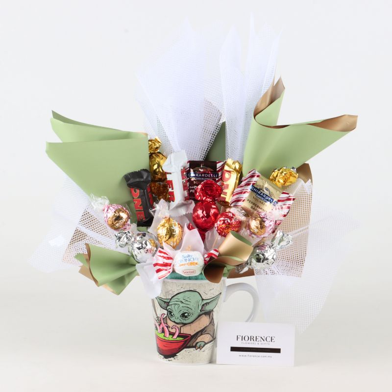 Candy Bouquet con Chocolates Premium y Taza de Colección Grogu