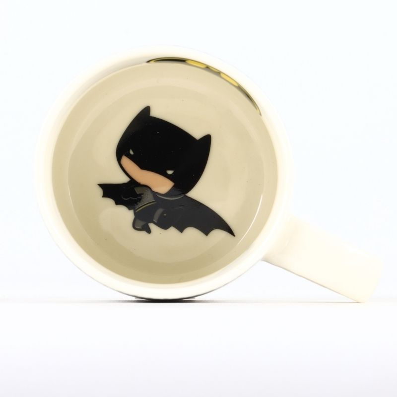 Candy Bouquet "Liga de la Justicia": Taza de Colección y Selección de 15 Dulces