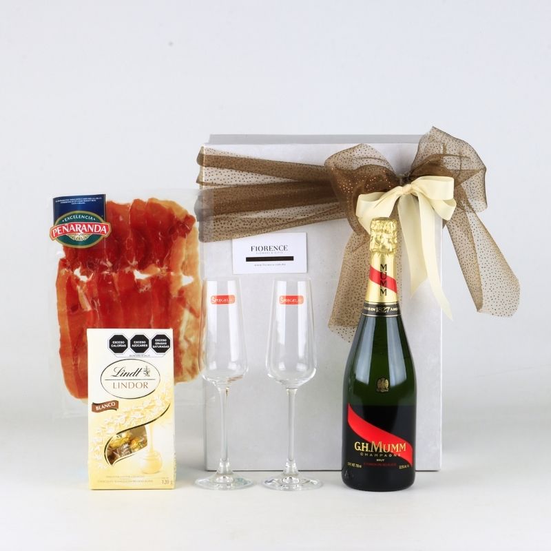 "Champagne & Serrano" Luxury Gift Box: G.H. Mumm Brut & Premium Pairing