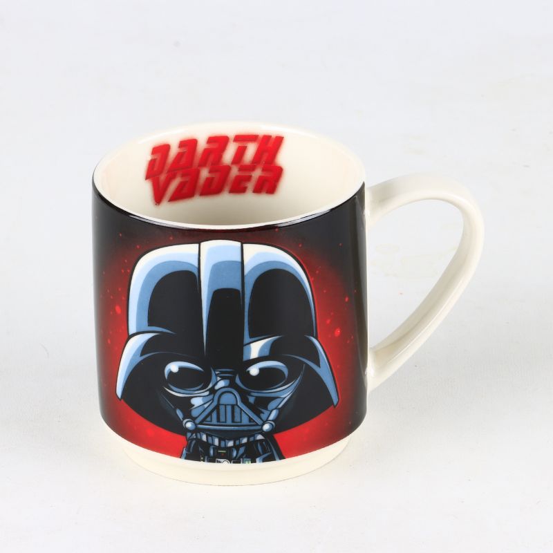 Candy Bouquet "Star Wars Galaxy": Taza de Colección y Selección de 15 Dulces